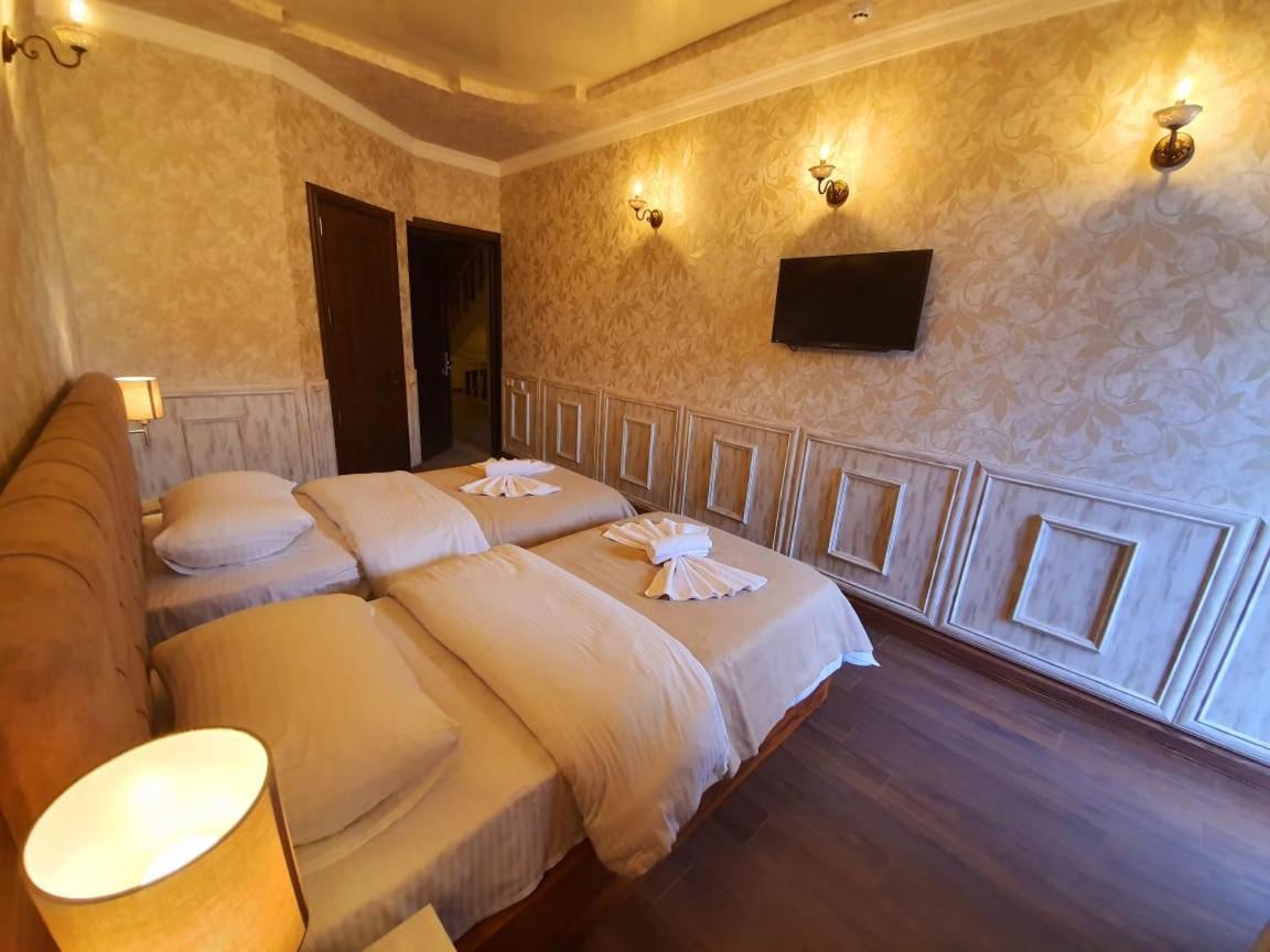 Melini Boutique Hotel バトゥーミ エクステリア 写真
