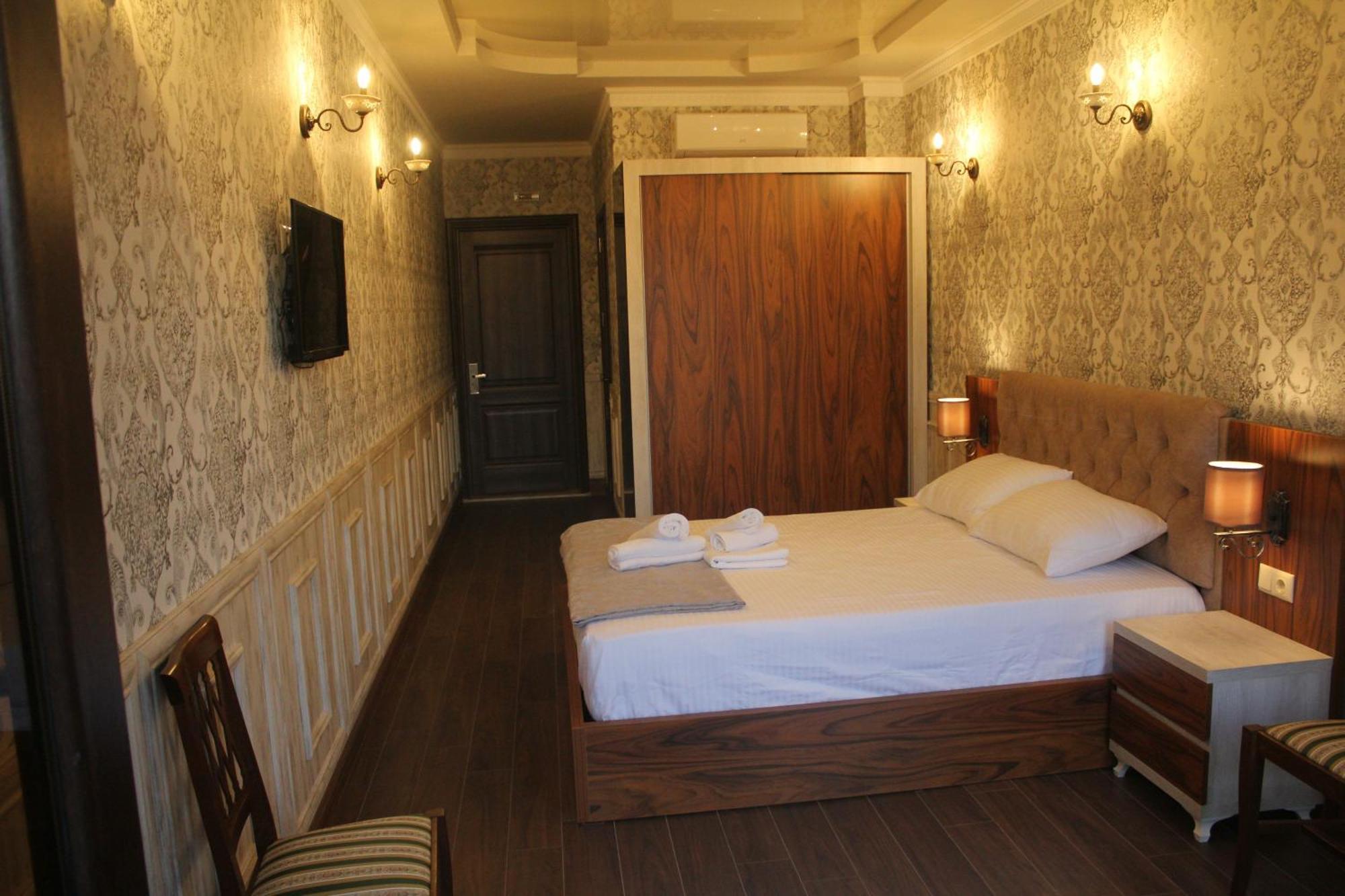 Melini Boutique Hotel バトゥーミ エクステリア 写真